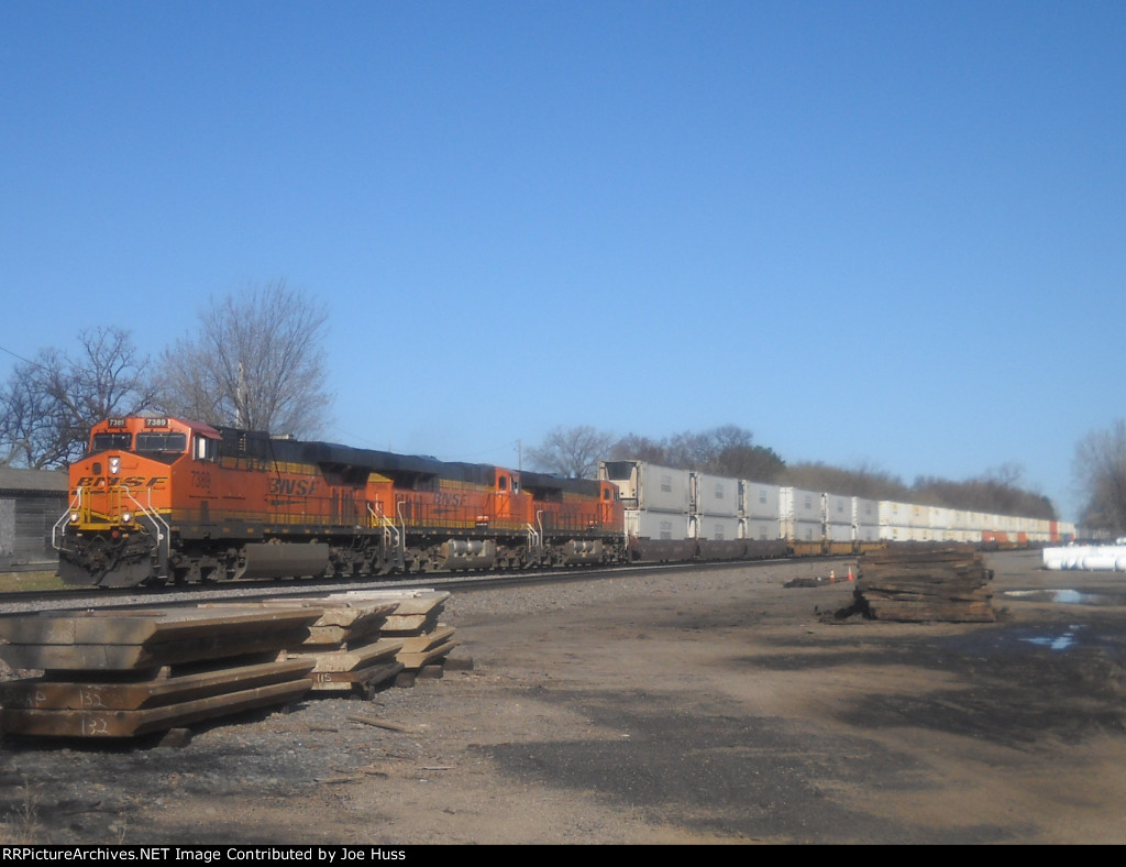 BNSF 7389 East